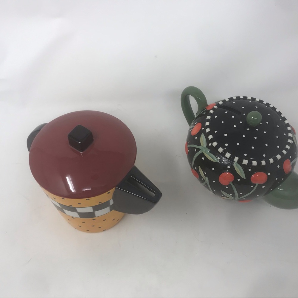 Two Mary Engelbreit Ceramic Teapot banks. - Picture 7 of 8